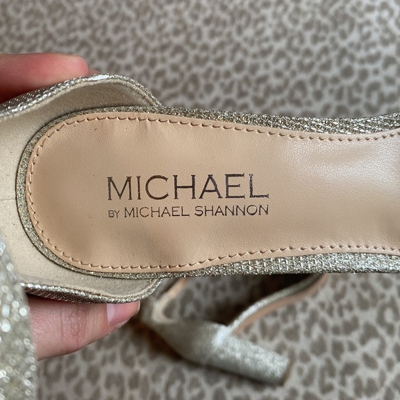 NWOT Michael by Michael Shannon “Stella” Silver Glitter Block Heels, size 10 - Picture 7 of 8